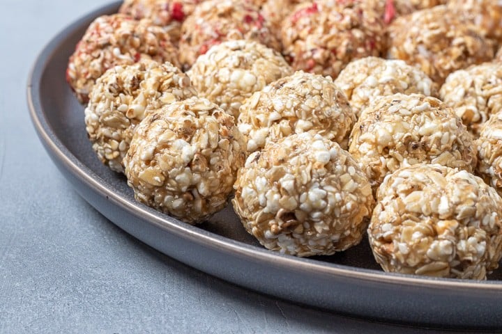 close up of popped sorghum balls