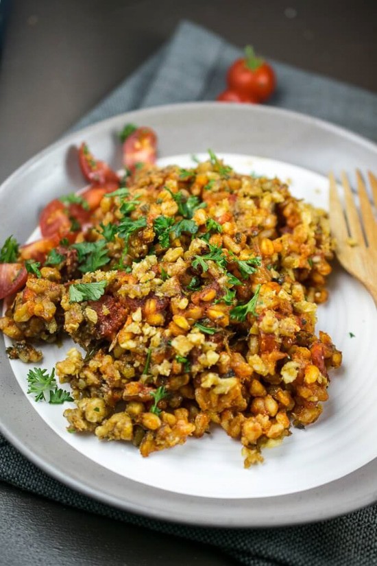 baked farro with tomatoes and herbs