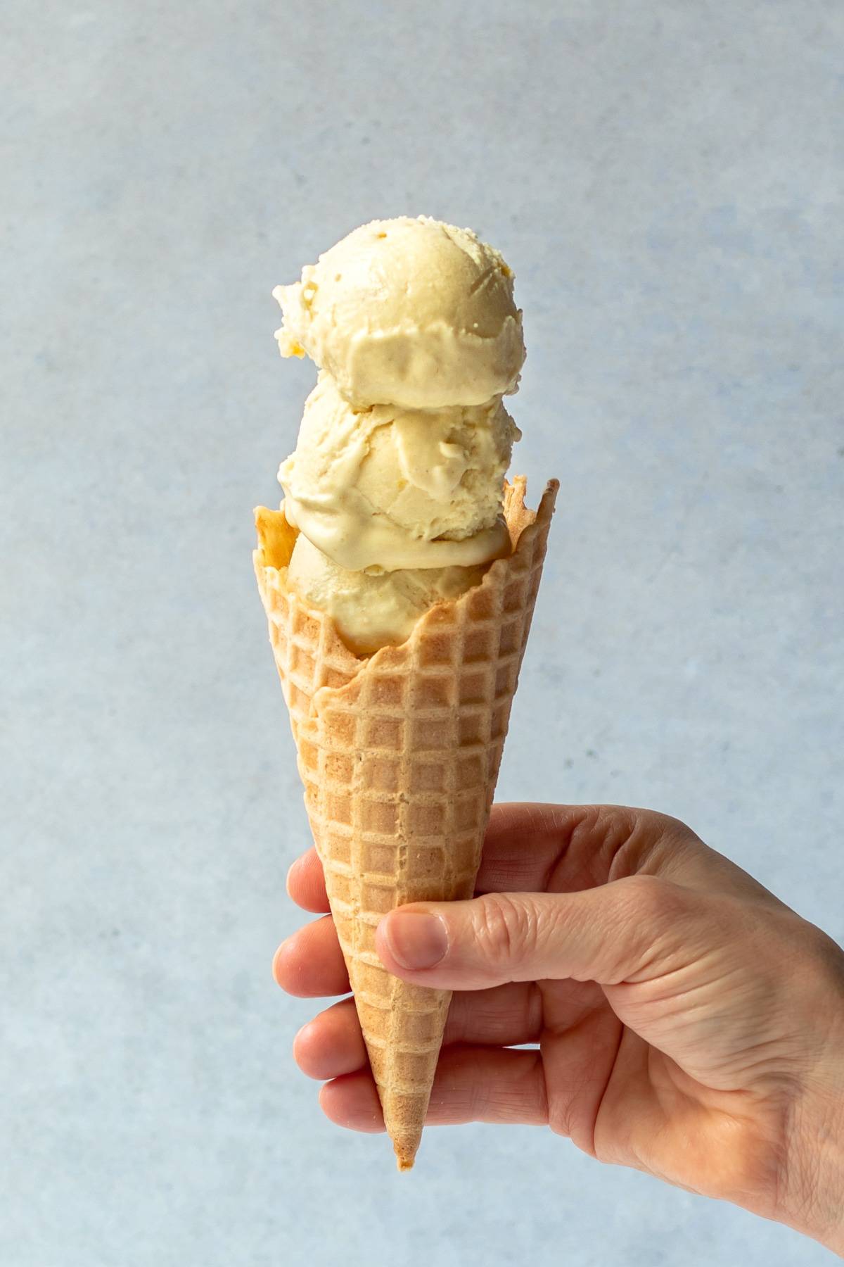 Vanilla ice cream experiment yields solid scoop with creamy