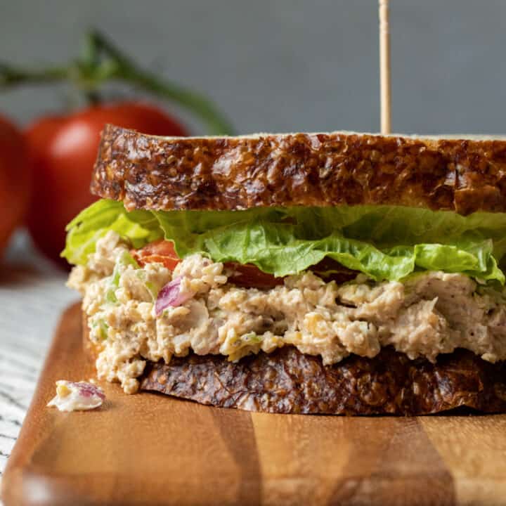 close up of vegan tuna sandwich to show flaky texture.