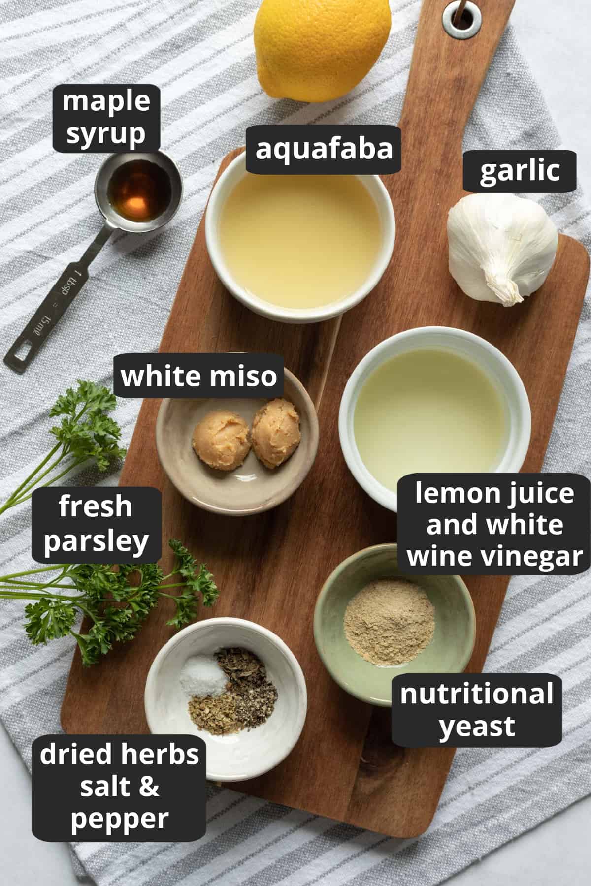 Labeled photo showing the 12 ingredients in this Italian fat free dressing.