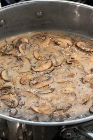 Showing stages of how the mushroom gravy thickens in the pan.