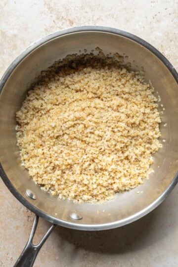 Cooked and drained bulgur in a pot.