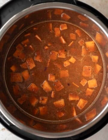 Liquids added to the pot before pressure cooking.